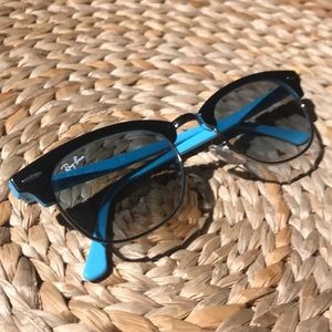 Ray-Ban RB2156 sunglasses Sky blue/Black frame